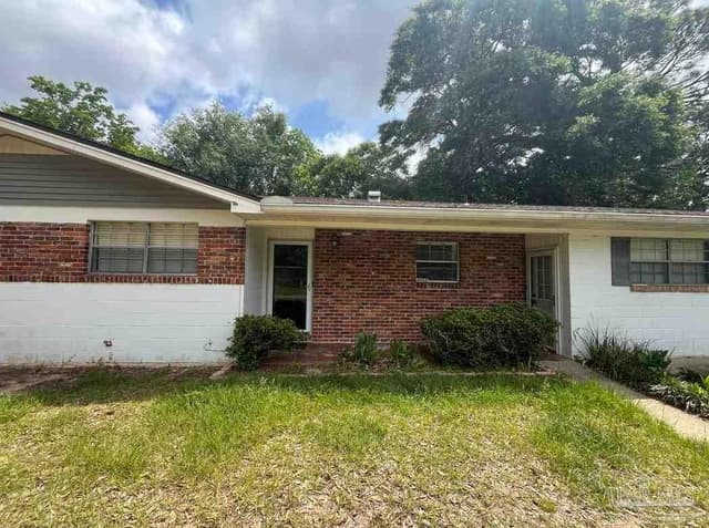 4506 Lemoyne Ln, Pensacola FL 32505 photo 2