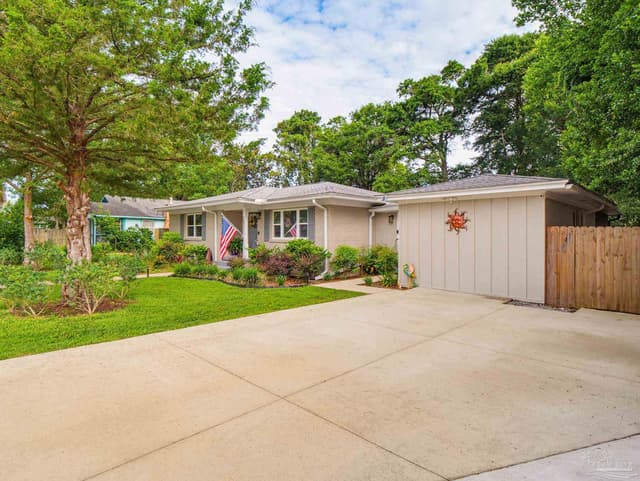 1660 Cross St property photo