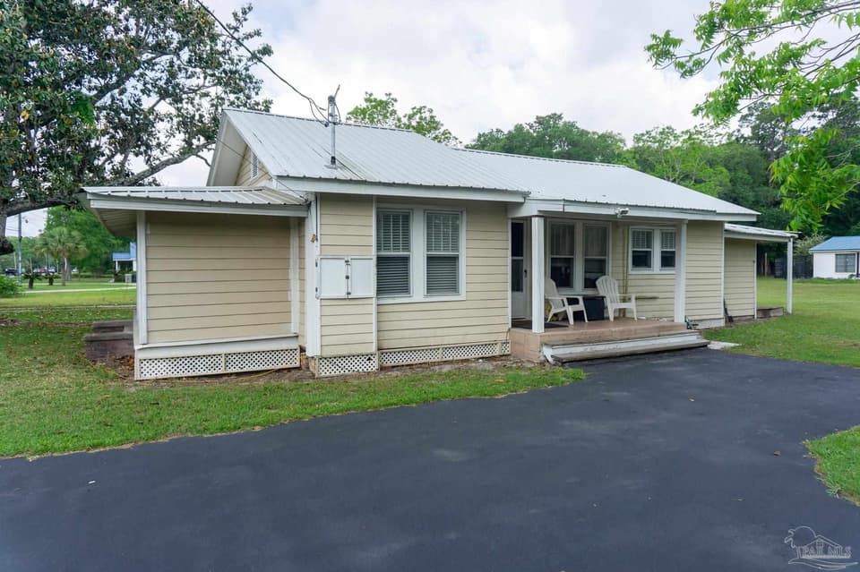 9030 Gulf Beach Hwy, Pensacola FL 32507 photo 1
