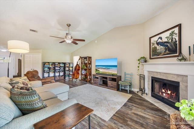 2832 Winners Cir Dr, Navarre FL 32566 photo 3