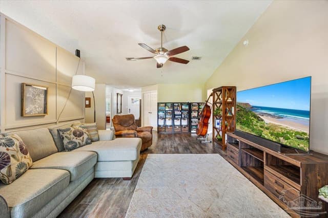 2832 Winners Cir Dr property photo