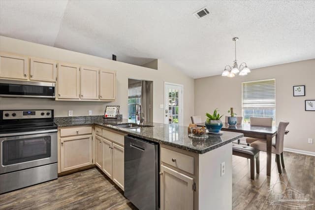 2832 Winners Cir Dr, Navarre FL 32566 photo 9