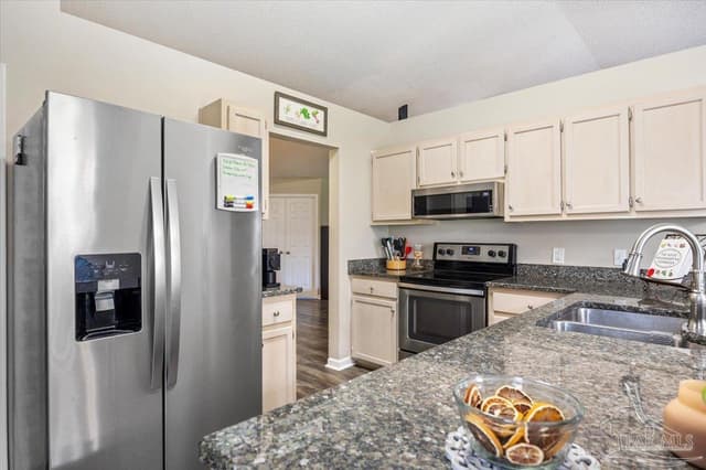 2832 Winners Cir Dr, Navarre FL 32566 photo 8