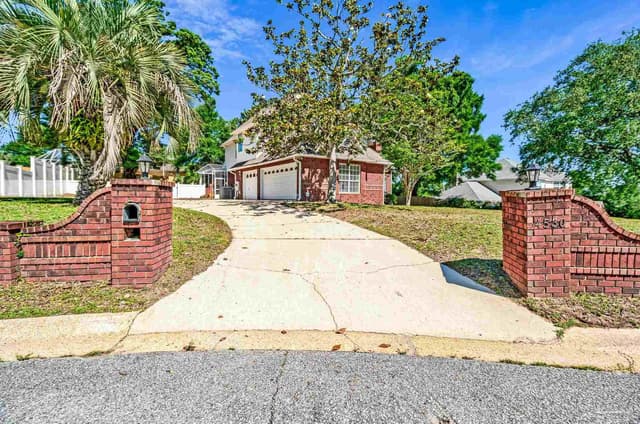 4530 Baywalk Cir, Pensacola FL 32514 exterior