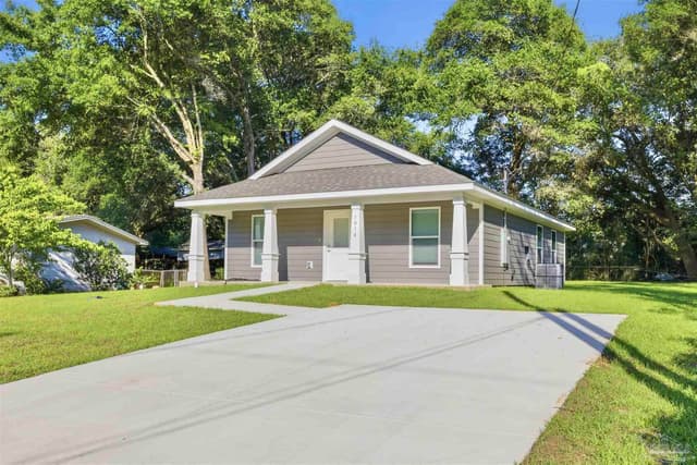 1014 Webster Dr, Pensacola FL 32505 photo 2