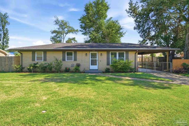 2335 Merle Cir, Pensacola FL 32526 exterior