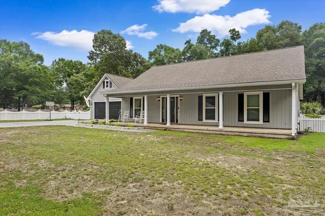 2833 Tunnel Rd property photo