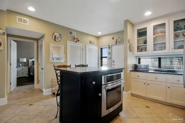 1390 Ft Pickens Rd # 128 property photo