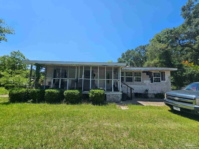 829 W Hope Dr, Pensacola FL 32534 exterior