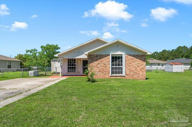 479 Bay Pine Villa Dr, Pensacola FL 32506 exterior