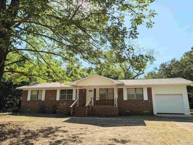 8733 Rebel Rd, Pensacola FL 32526 exterior