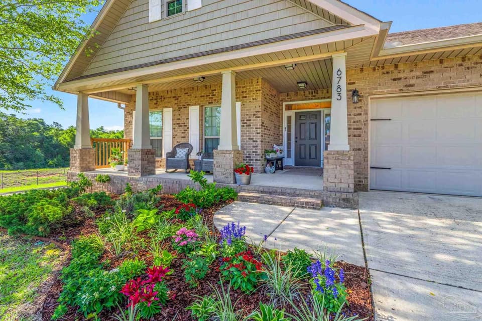 6783 Barnwood Dr, Milton FL 32570 photo 1