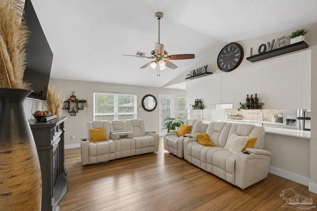 7076 Lake Joanne Dr, Pensacola FL 32506 photo 8