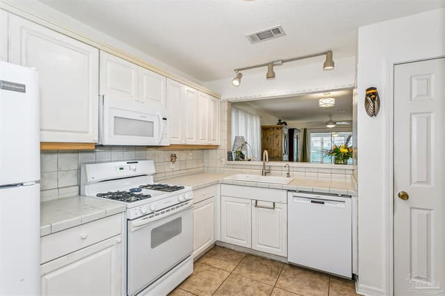 1878 Vineyard St, Navarre FL 32566 photo 8