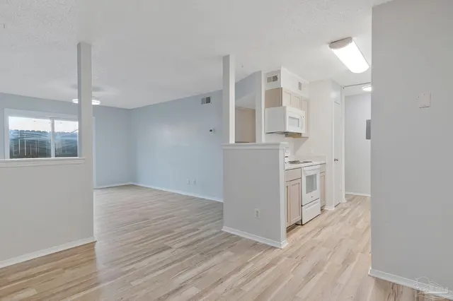 2303 Michigan property photo