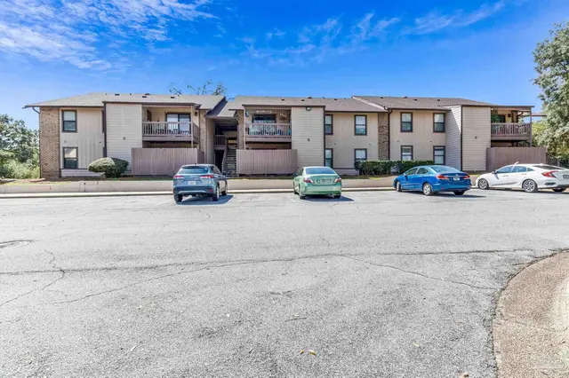2303 Michigan property photo