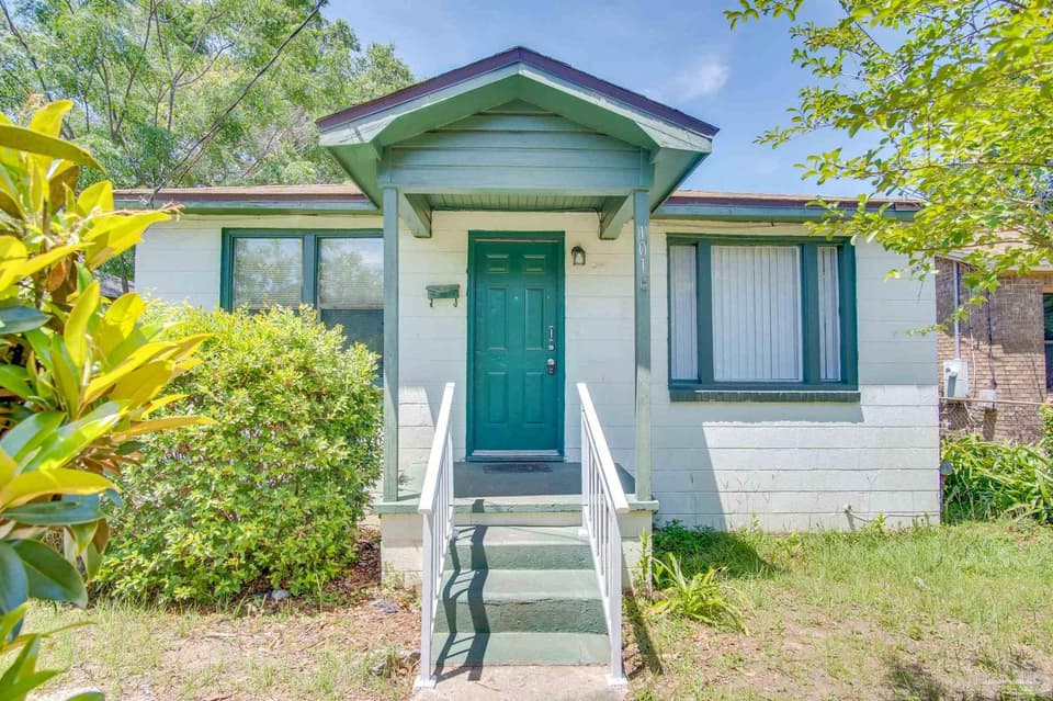 1016 W Maxwell St, Pensacola FL 32501 photo 1