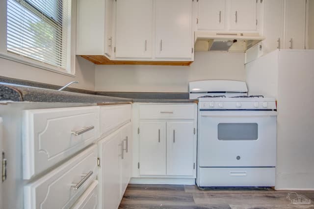 1016 W Maxwell St, Pensacola FL 32501 photo 14