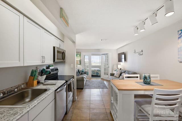 7453 Sunset Harbor Dr # 302, Navarre Beach FL 32566 photo 7