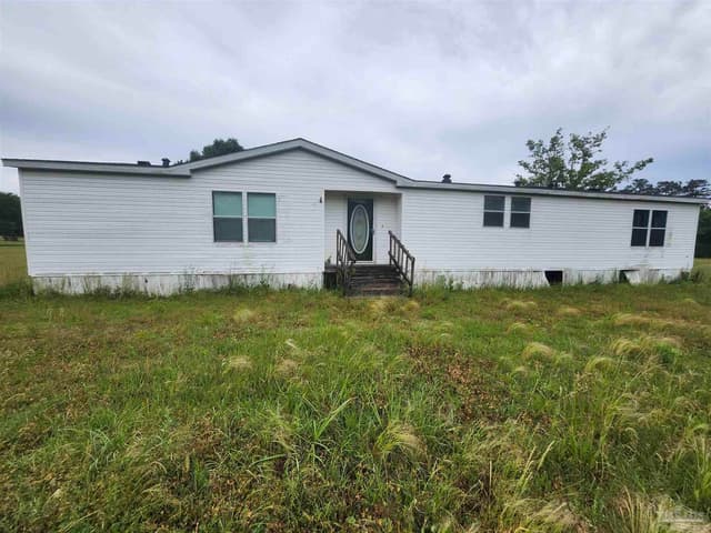 4051 Lambert Bridge Rd, Mcdavid FL 32568 exterior