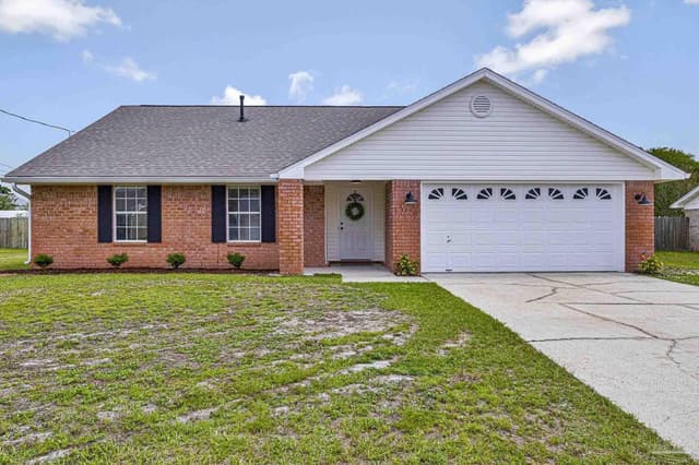4026 Shorewood Dr, Pensacola FL 32507 exterior