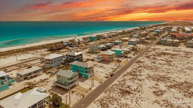 7555 White Sands Blvd, Navarre Beach FL 32566 exterior