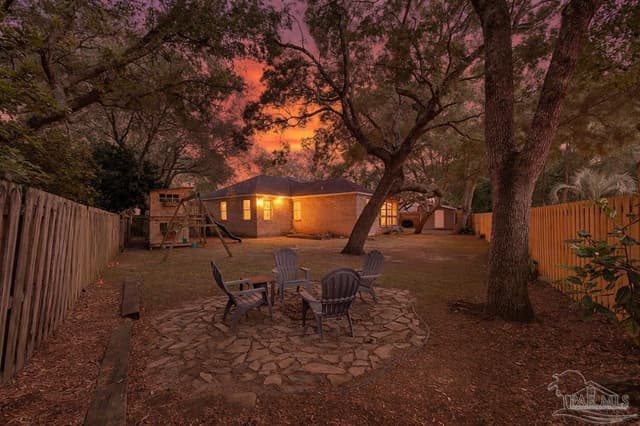 2841 Winners Cir Dr, Navarre FL 32566 exterior