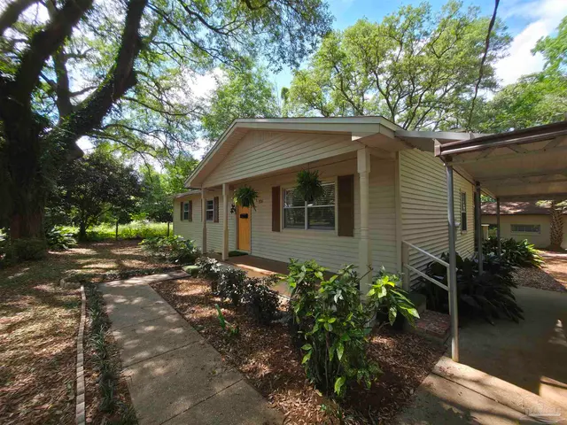 1516 Zenda St property photo