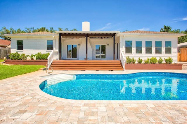 1125 Harbor Ln, Gulf Breeze FL 32563 exterior