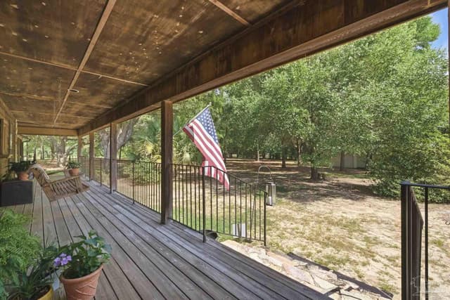 4989 Steamboat St property photo