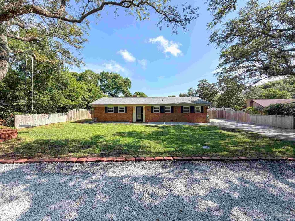 220 Cordoba St, Gulf Breeze FL 32561 photo 1