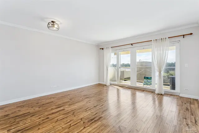 825 Bayshore Dr # 405, Pensacola FL 32507 exterior