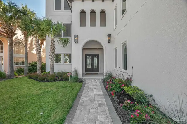 28 Baybridge Dr property photo
