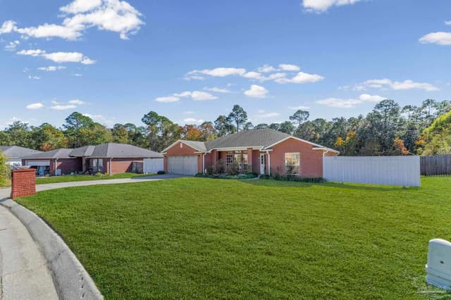 2165 Liberty Loop Rd, Cantonment FL 32533 exterior