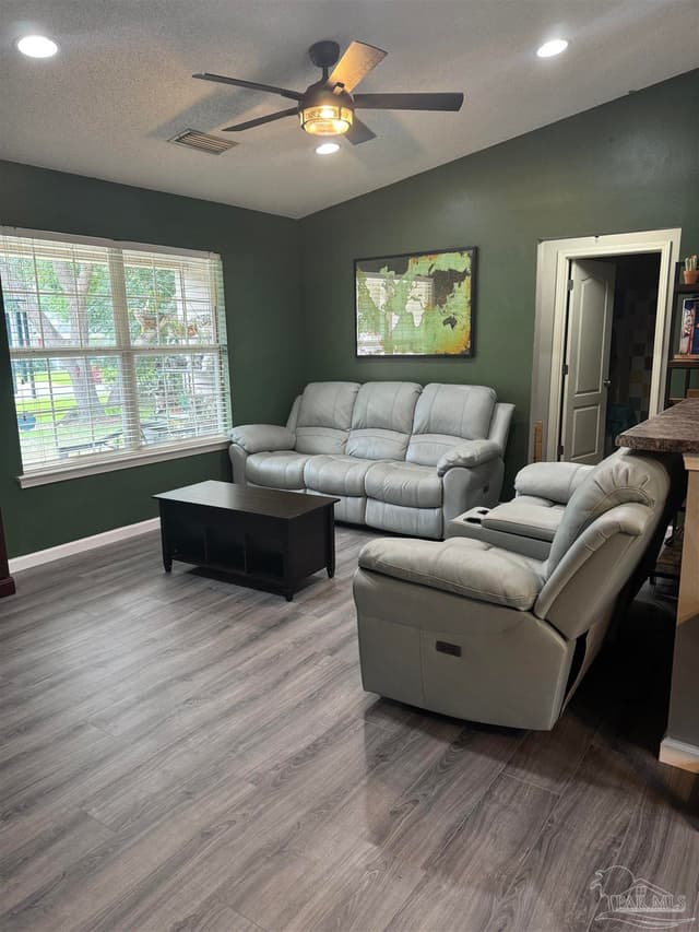 7262 Birdie Ln, Milton FL 32570 photo 3