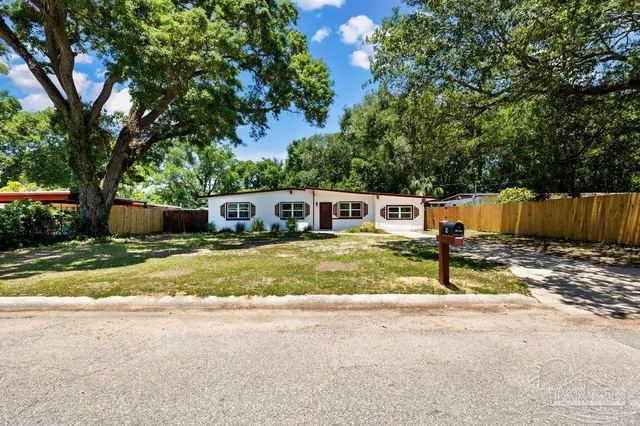 9 Edgemont Dr property photo