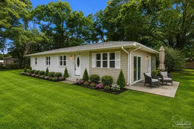 8140 House St property photo