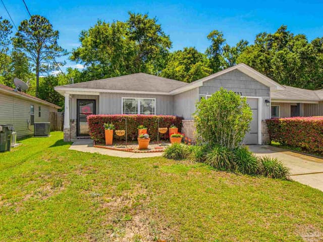 10533 Senegal Dr, Pensacola FL 32534 exterior