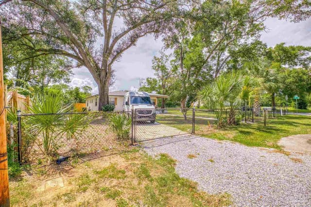 913 W Hernandez St, Pensacola FL 32501 photo 38