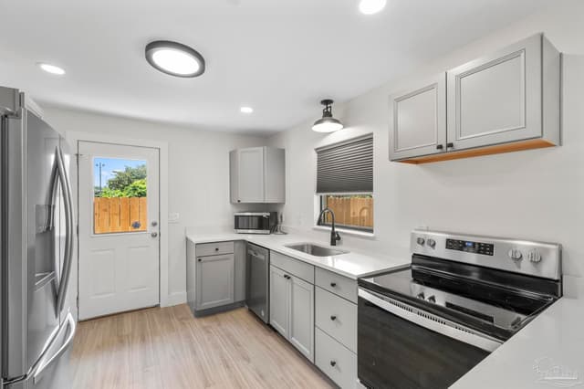 913 W Hernandez St, Pensacola FL 32501 photo 10