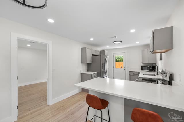 913 W Hernandez St, Pensacola FL 32501 photo 8