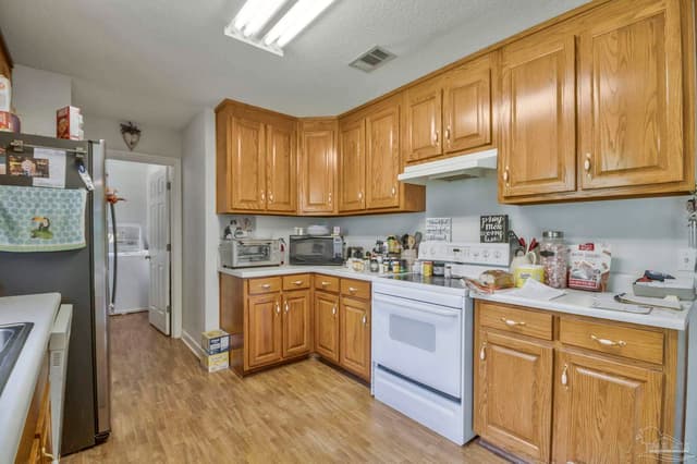 1450 Country Hills Dr, Cantonment FL 32533 photo 5