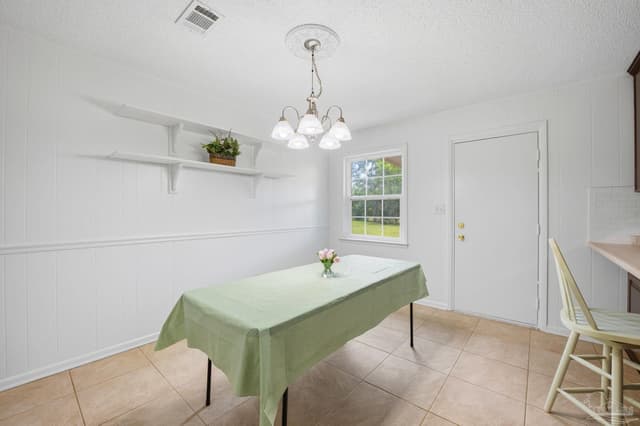 2703 Memphis Cir, Pensacola FL 32526 photo 11