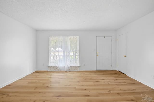2703 Memphis Cir, Pensacola FL 32526 photo 8