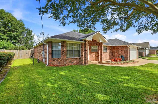 2129 Coral Creek Dr, Pensacola FL 32506 photo 7