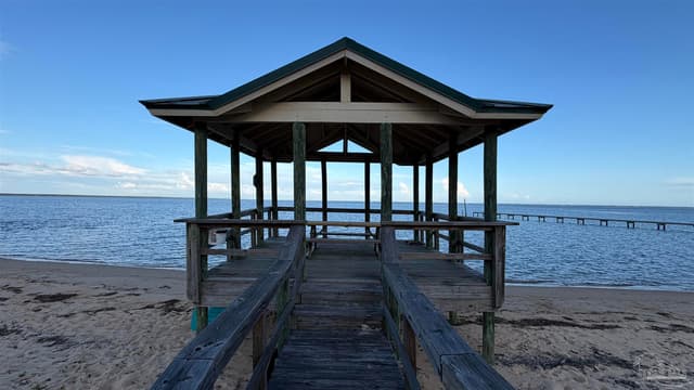1062 Oyster Bay Dr, Milton FL 32583 photo 7