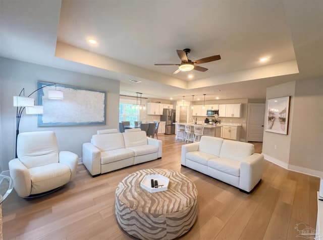 385 Hancock Ln property photo