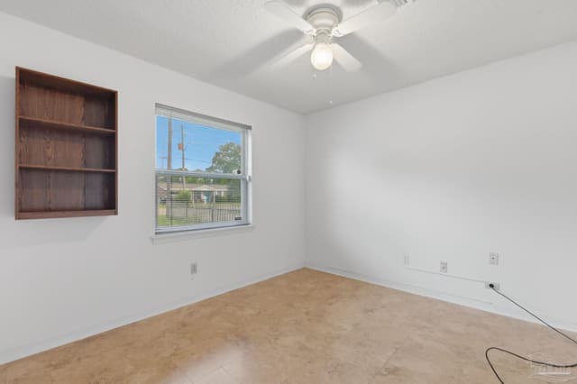 5742 Graymont Ln, Pensacola FL 32526 photo 32