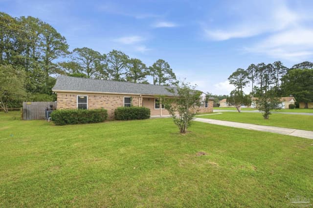 620 Sawara Ct, Pensacola FL 32506 photo 2