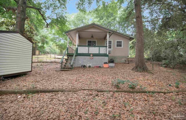 10290 W Lake Rd, Milton FL 32583 exterior